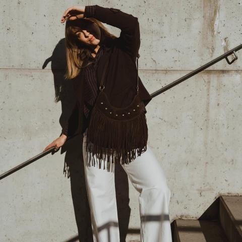 ✨ Kombinace, která funguje každý den – do práce, do města i na schůzku. Jednoduché, ženské a přitom nepřehlédnutelné.