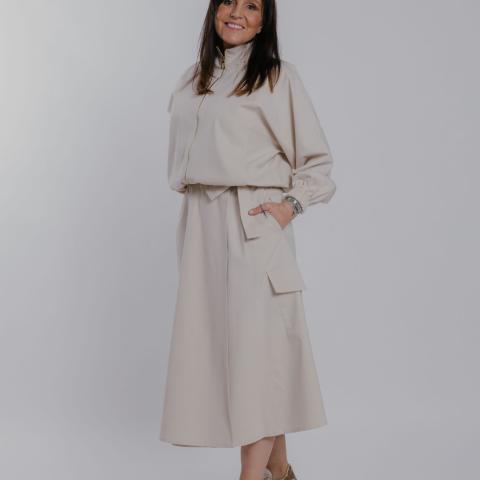 Beige is the new black. ✨ Monochromatický look najdete v prodejnách Vabacci & on-line.